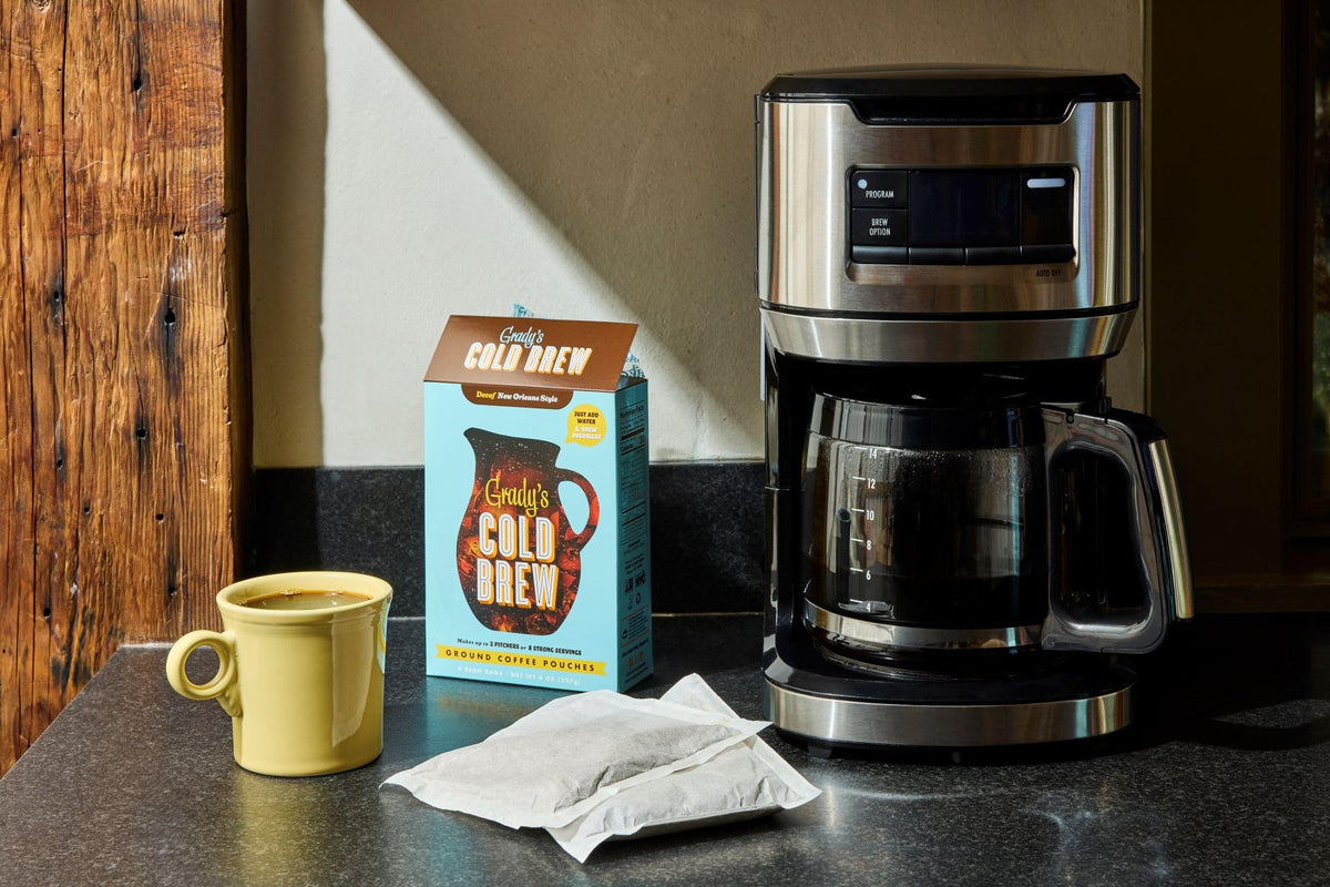 Grady’s Cold Brew New Orleans Style Decaf with Chicory – 24 Drinks, 2 Bundles of 4 Easy-to-Brew Bean Bags