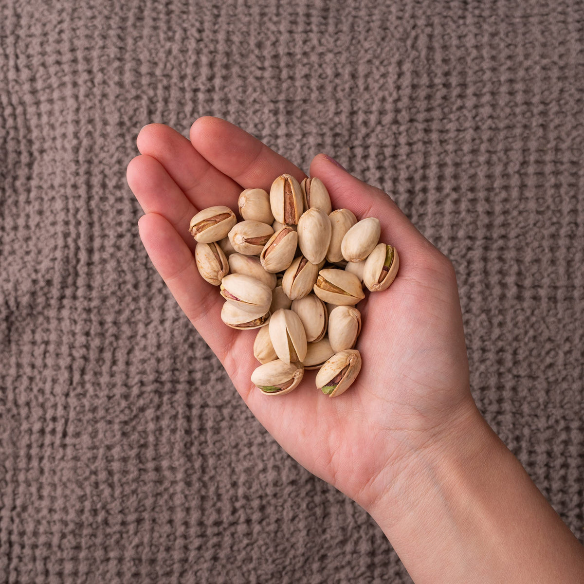 Nichols Farms California Pistachios – Organic Roasted Salted, Sea Salt, 32 oz Bag