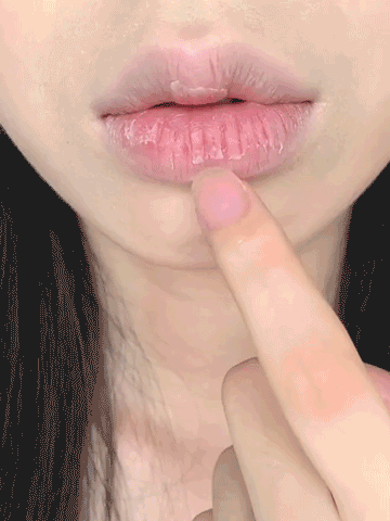 SHEGLAM Crystal Glaze Moisturizing Lip Care