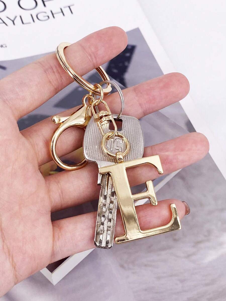 Elegant Metal Heart-Shaped Letter Keychain