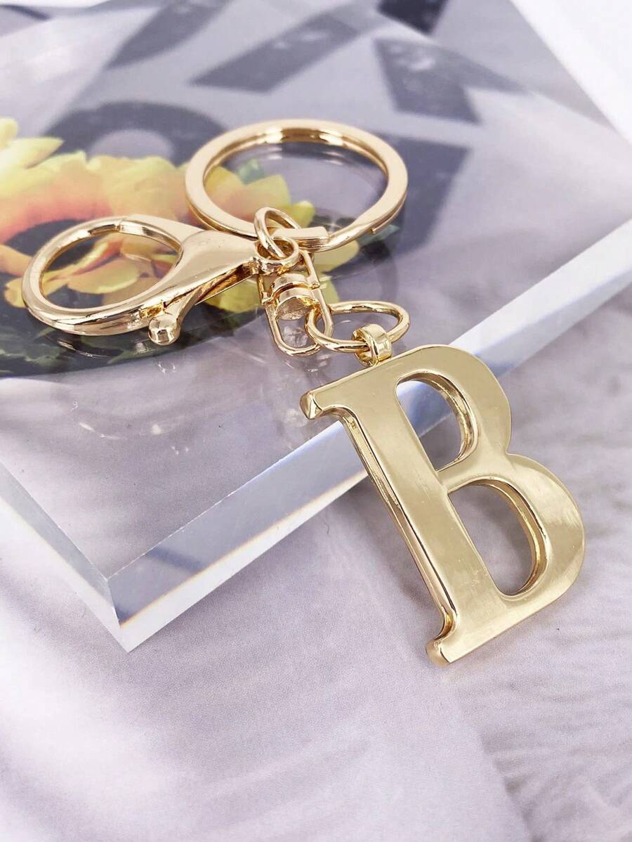 Elegant Metal Heart-Shaped Letter Keychain
