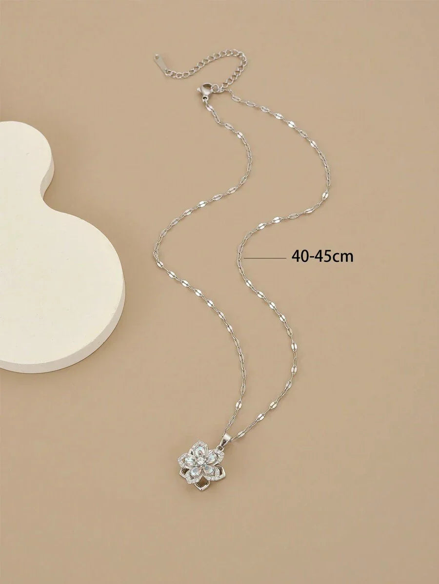 1pc Stainless Steel 5-Petal Rotating Flower Necklace