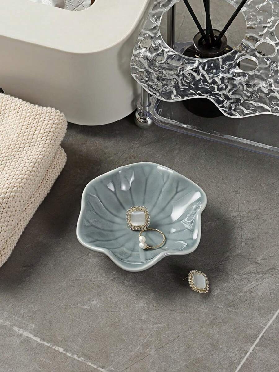 Elegant Ceramic Lotus Leaf Jewelry Organizer Tray For Earrings