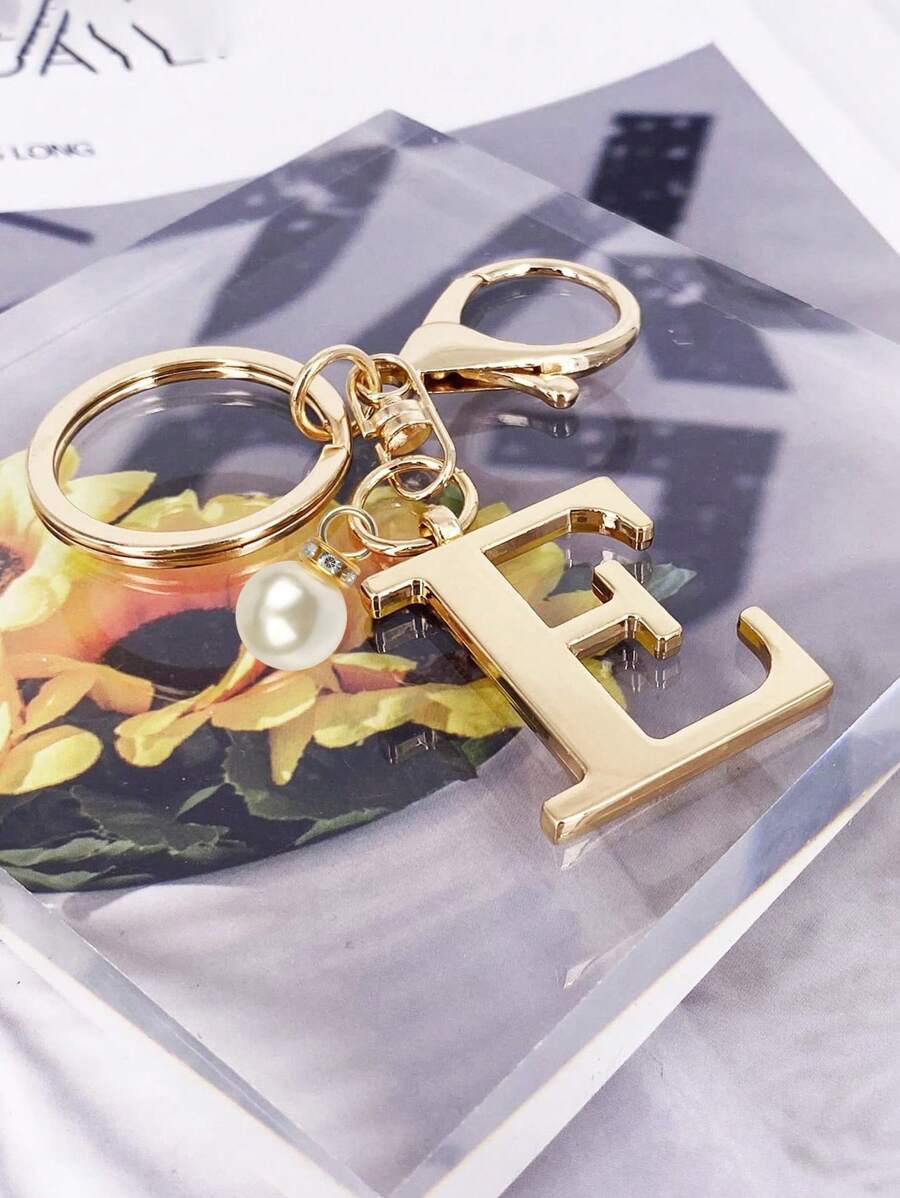 Elegant Metal Heart-Shaped Letter Keychain