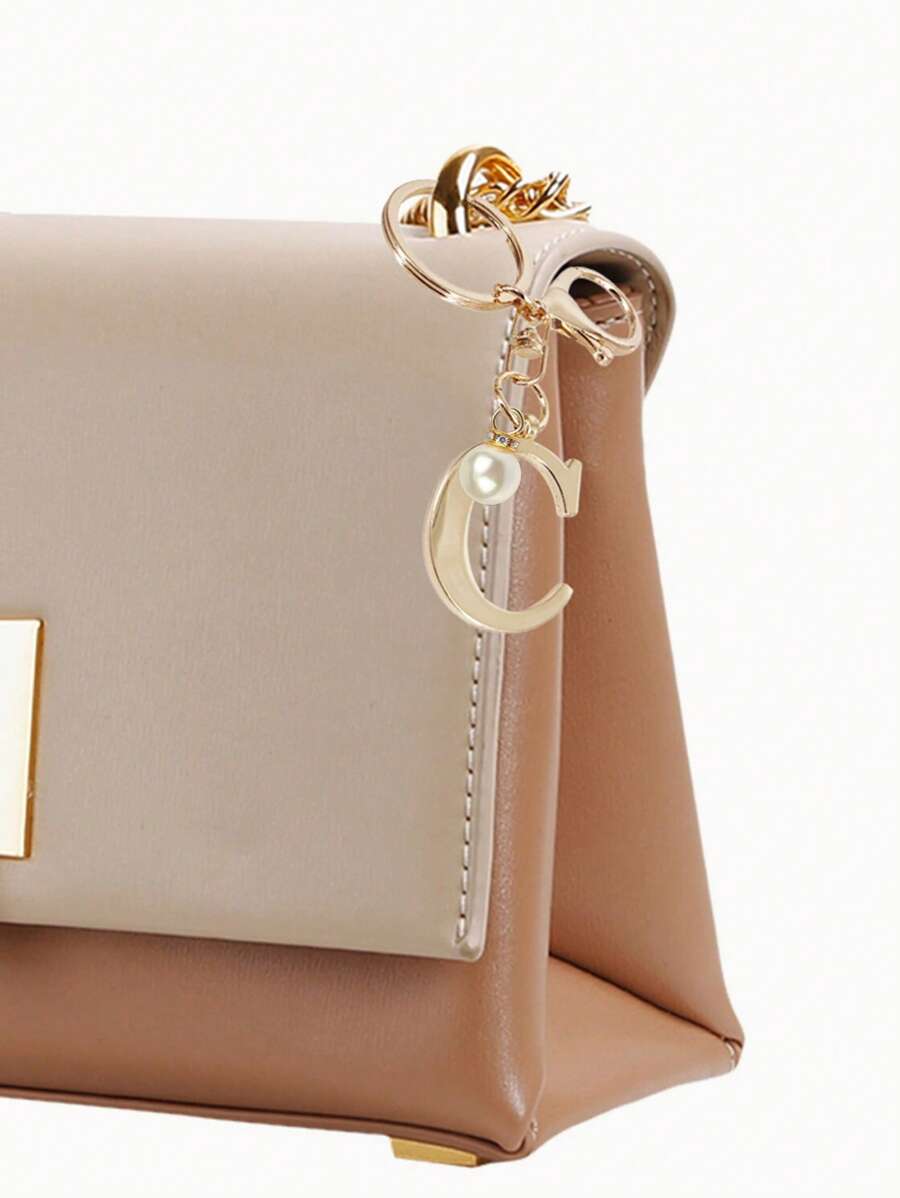 Elegant Metal Heart-Shaped Letter Keychain