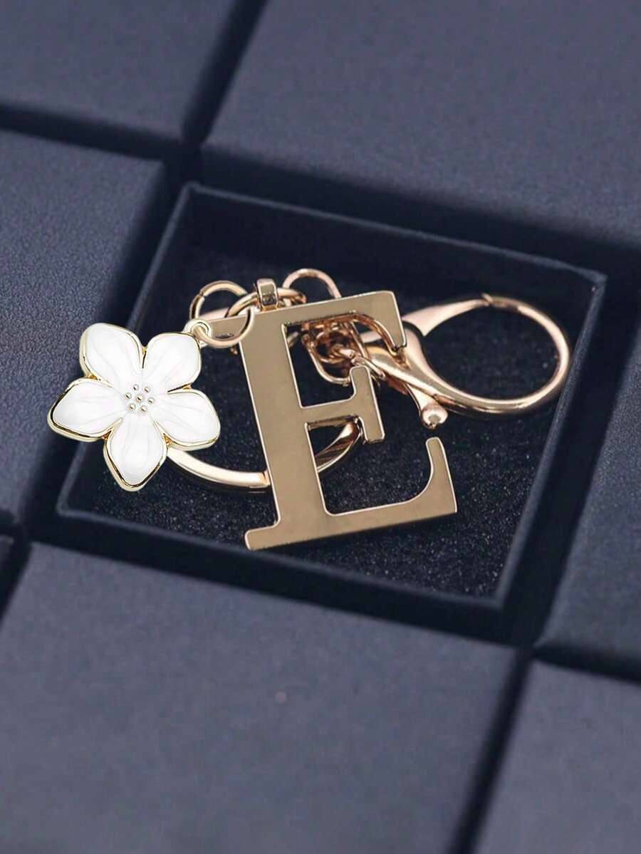 Elegant Metal Heart-Shaped Letter Keychain