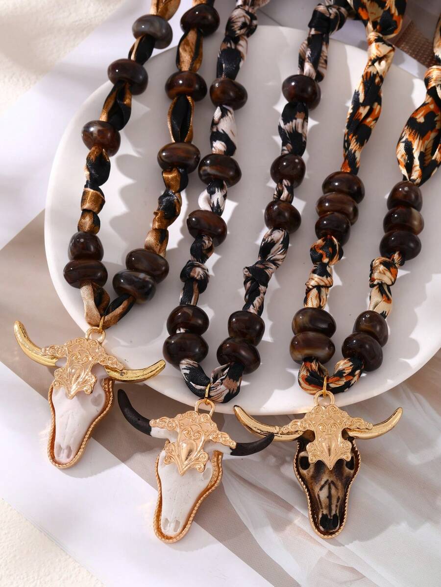 Gothic Style Fashionable Carved Bull Head Resin Bead Necklace