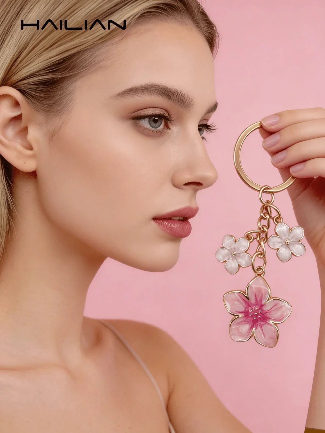 HAILIAN 1pc Sakura Shaped Keychain