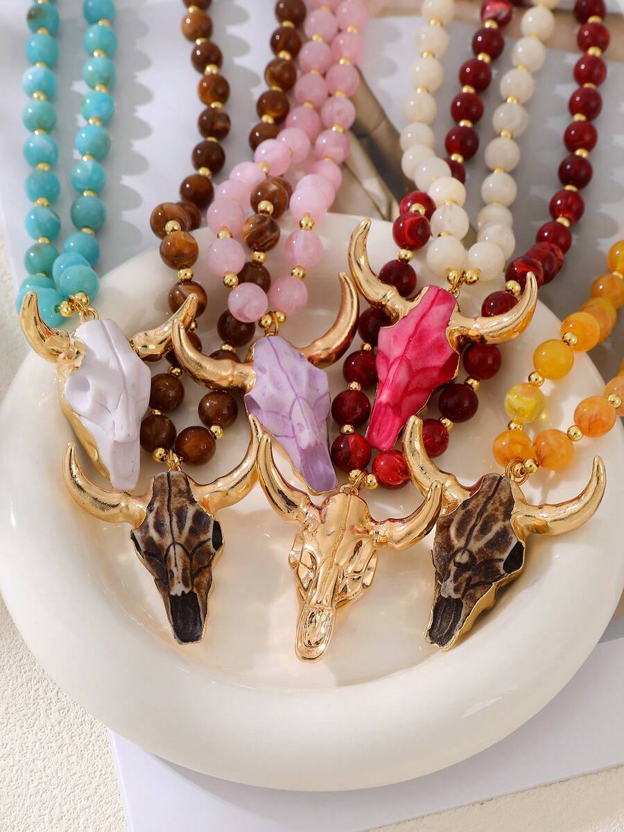 Gothic Style Fashionable Carved Bull Head Resin Bead Necklace