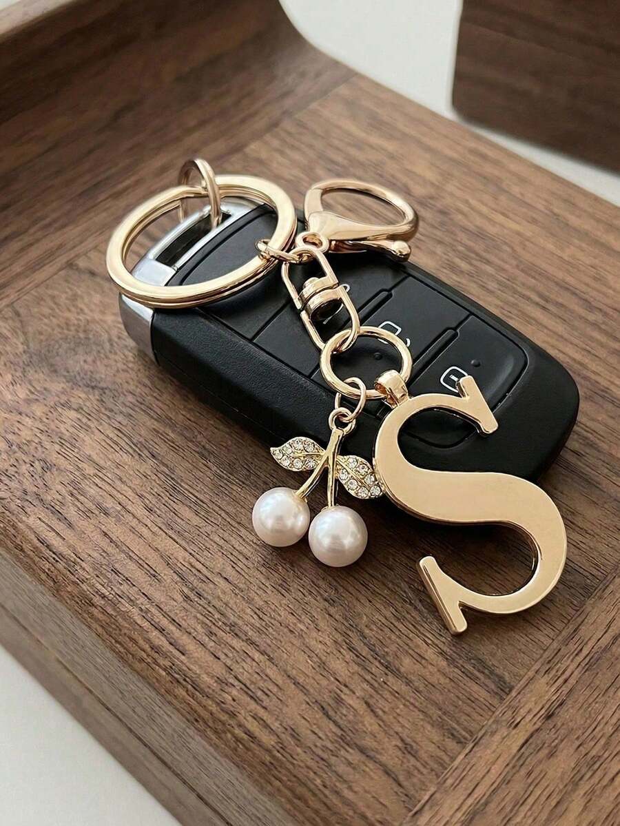 Elegant Metal Heart-Shaped Letter Keychain