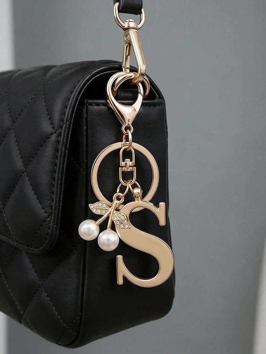 Elegant Metal Heart-Shaped Letter Keychain