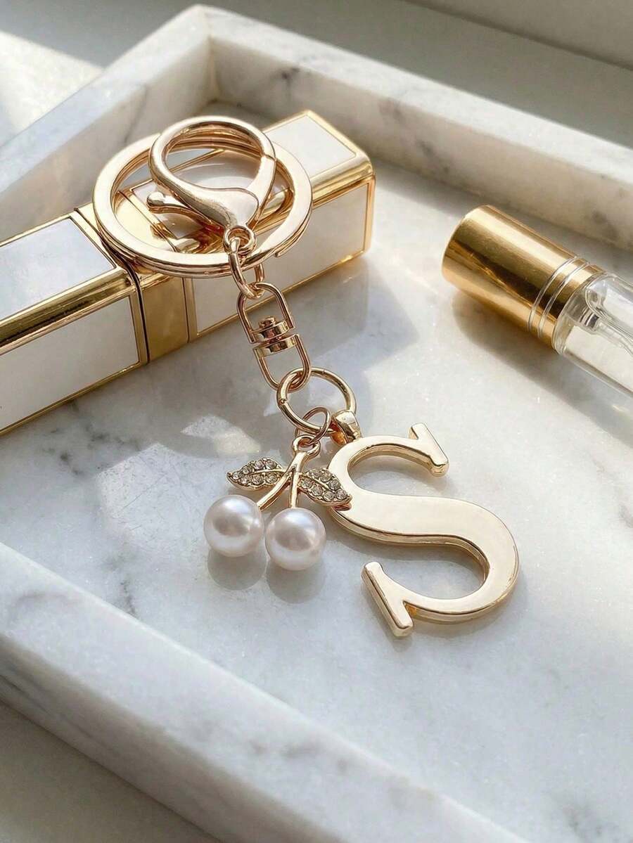 Elegant Metal Heart-Shaped Letter Keychain