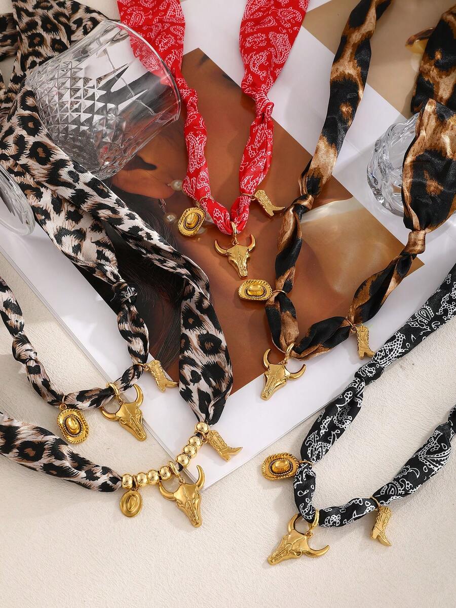 Unique Western Style Gold Copper Bead Horse Hoof Alloy Skull Bull Head Necklace