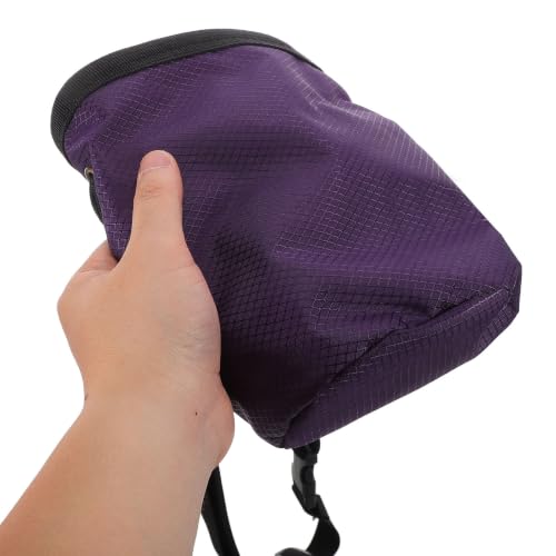 Portable Chalk Powder Bag for Outdoor Climbing Activities with Large Capacity, Ergonomic Design, and Anti-Slip Features Made of Sturdy Oxford Cloth and Soft Fleece for Rock