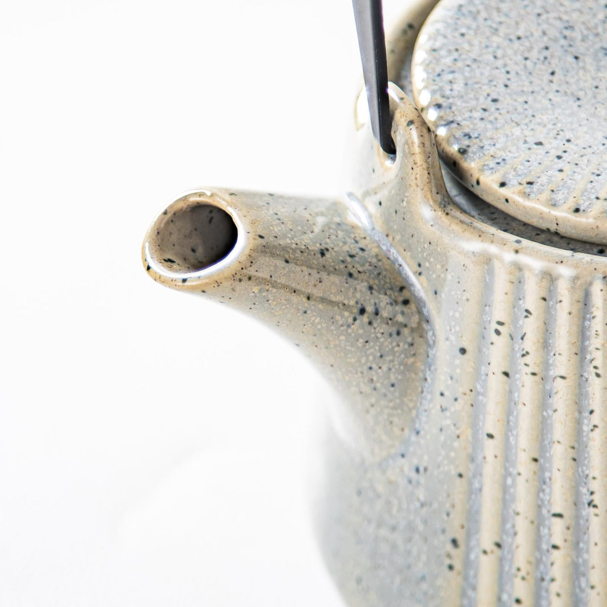 Yundu Ceramic Teapots for Tea, 1000ml/33.8oz Tea Pot with Infusers for Loose Tea, Striped Tea Pot with Removable Tea Infuser - Reactive Grey