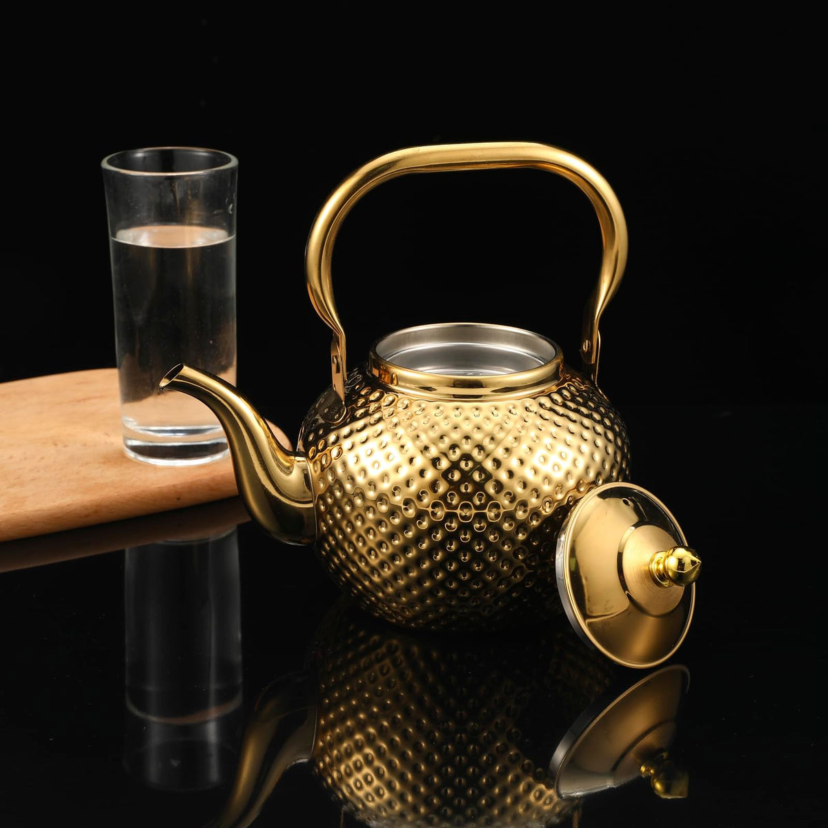 Alunsito Teapot for Stove Top, Stovetop Tea Kettle, Food Grade Stainless Steel Tea Kettle, 2.1qt Metal Tea Pot with Tea Strainer for Easy Tea, Coffee, Gold, 2 Liters