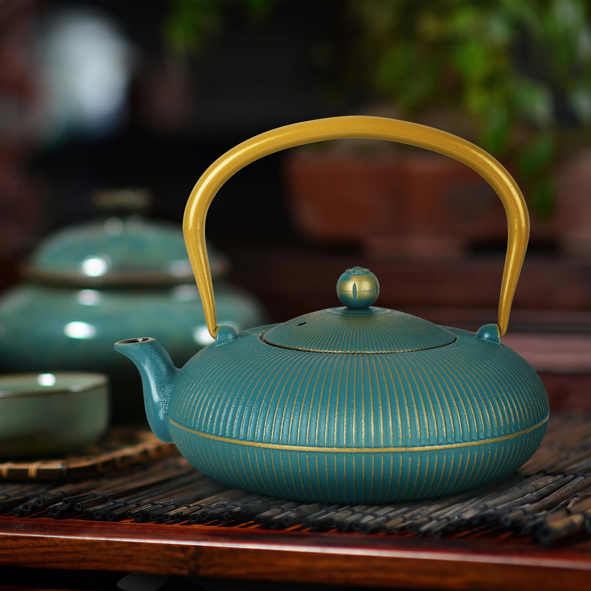 Jotsport Green Cast Iron Teapot 40oz/1200ml with Infuser for Loose Leaf