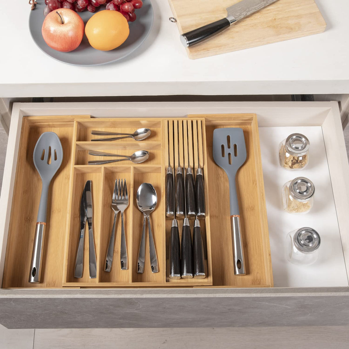 TIOPGHAD Expandable Bamboo Silverware Drawer Organizer Tray, Natural