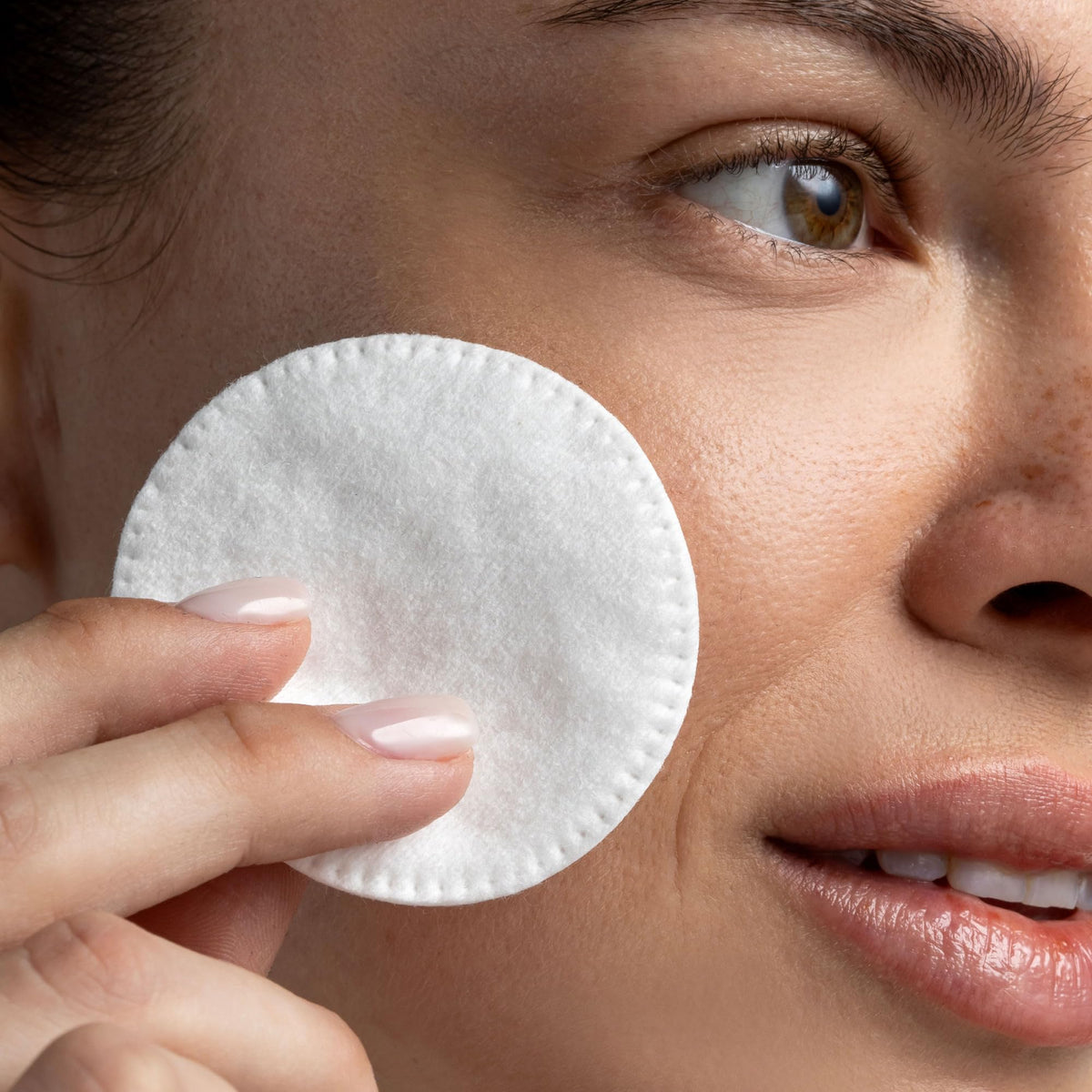Cliganic Premium 100% Cotton Makeup Remover Pads 540 Count, (Pack of 6)