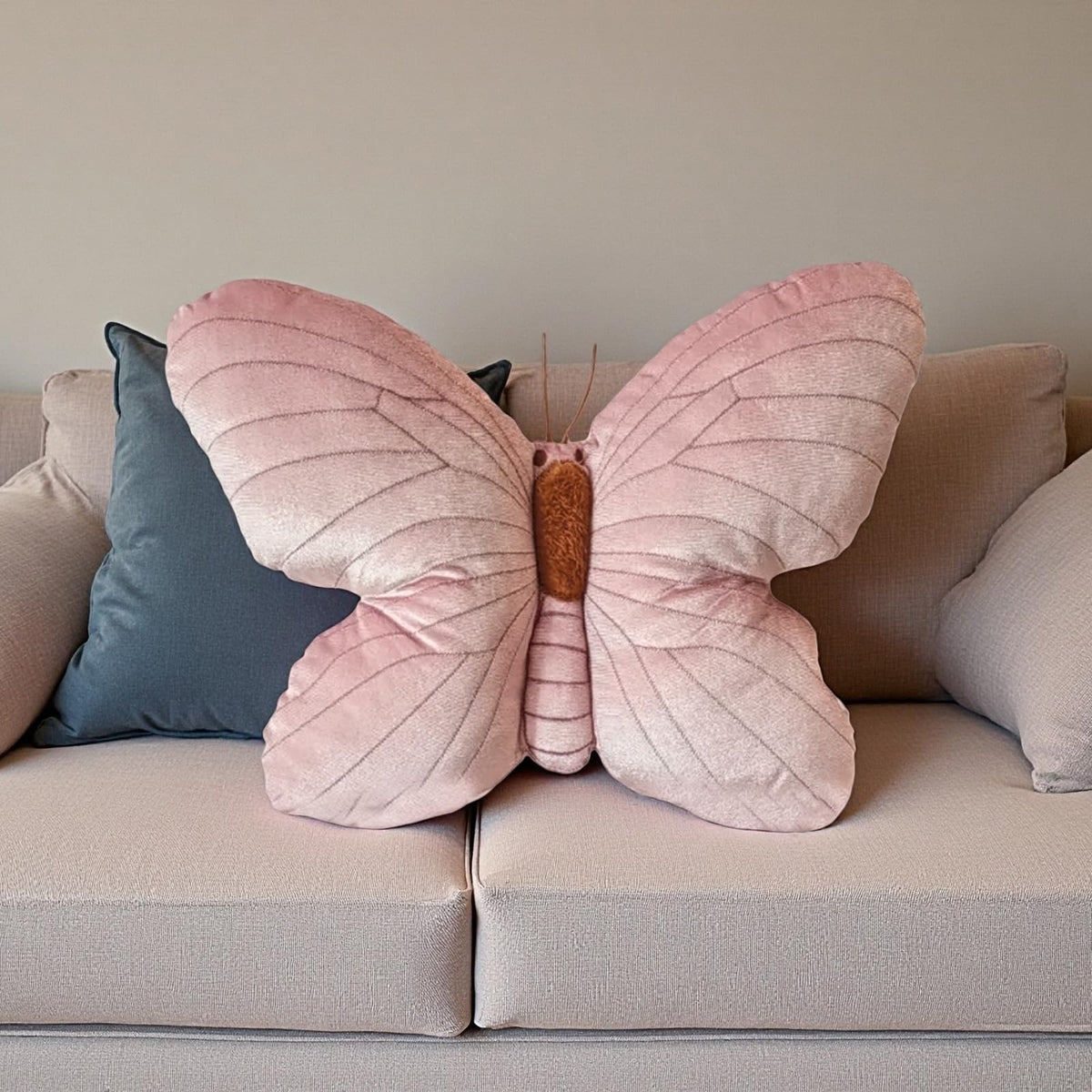 Karoeiwa Butterfly Pillow Cute Butterfly Decorative Throw Pillows 15.5 x 11.8 inch for Women Room Home Garden Sofa Couch Pink