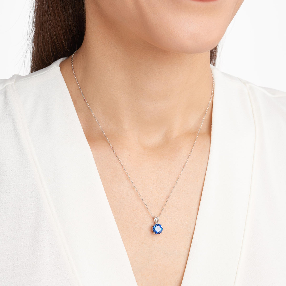 Amazon Essentials Sterling Silver Round Cut Birthstone Pendant Necklace (September), Women's, 18"