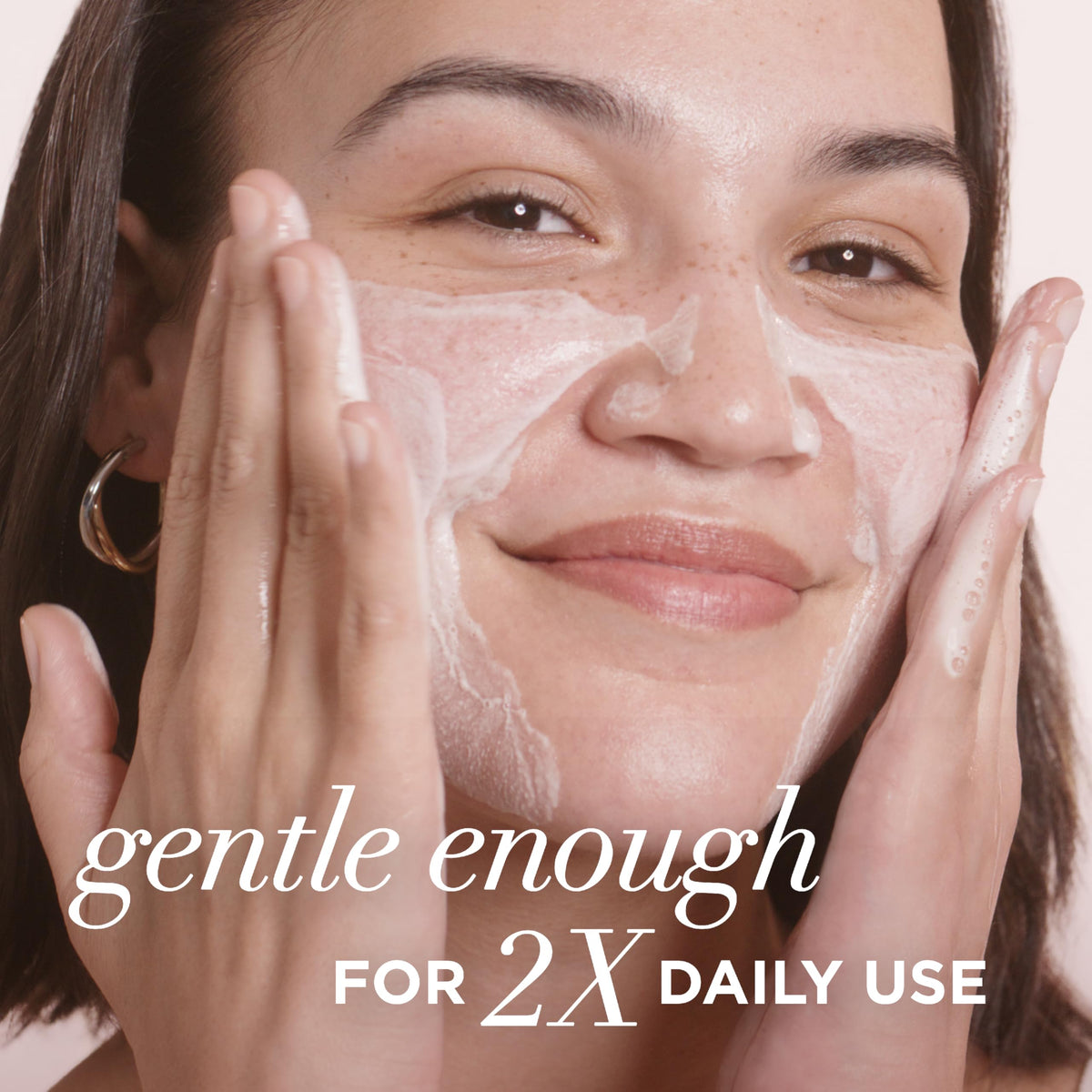 IT Cosmetics Confidence in a Cleanser - Hydrating Serum Face Wash (5 fl oz)