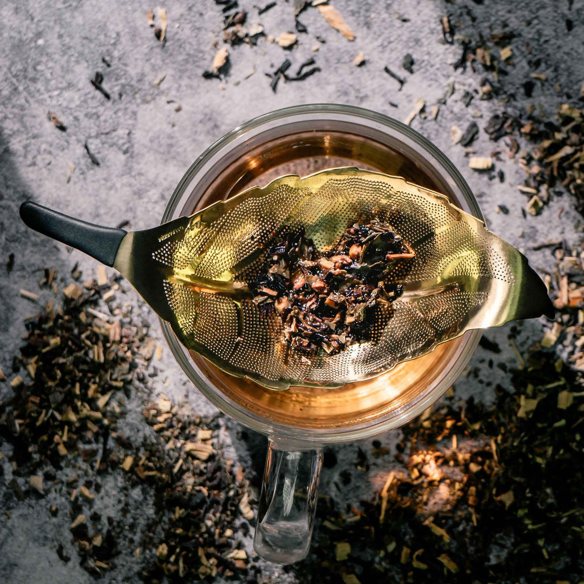 Gold Tea Strainers For Loose Tea Mesh Tea Strainer Stainless Steel Reusable Leaf Shape Tea Infuser Loose Leaf Tea Strainer Tea Filter Mesh