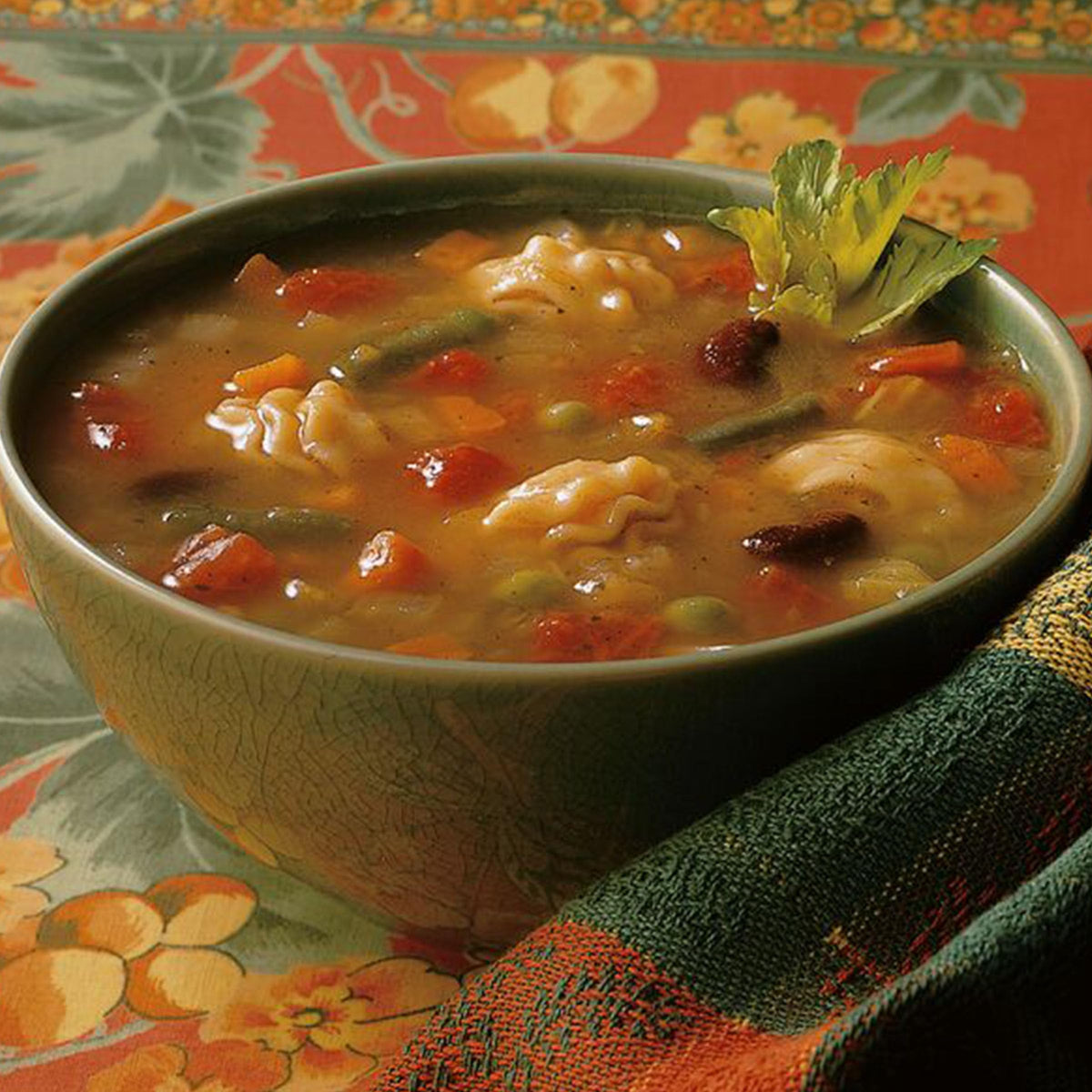 Amy's Soup, Vegan Minestrone – Light in Sodium, Organic Vegetables & Pasta, 6-Pack