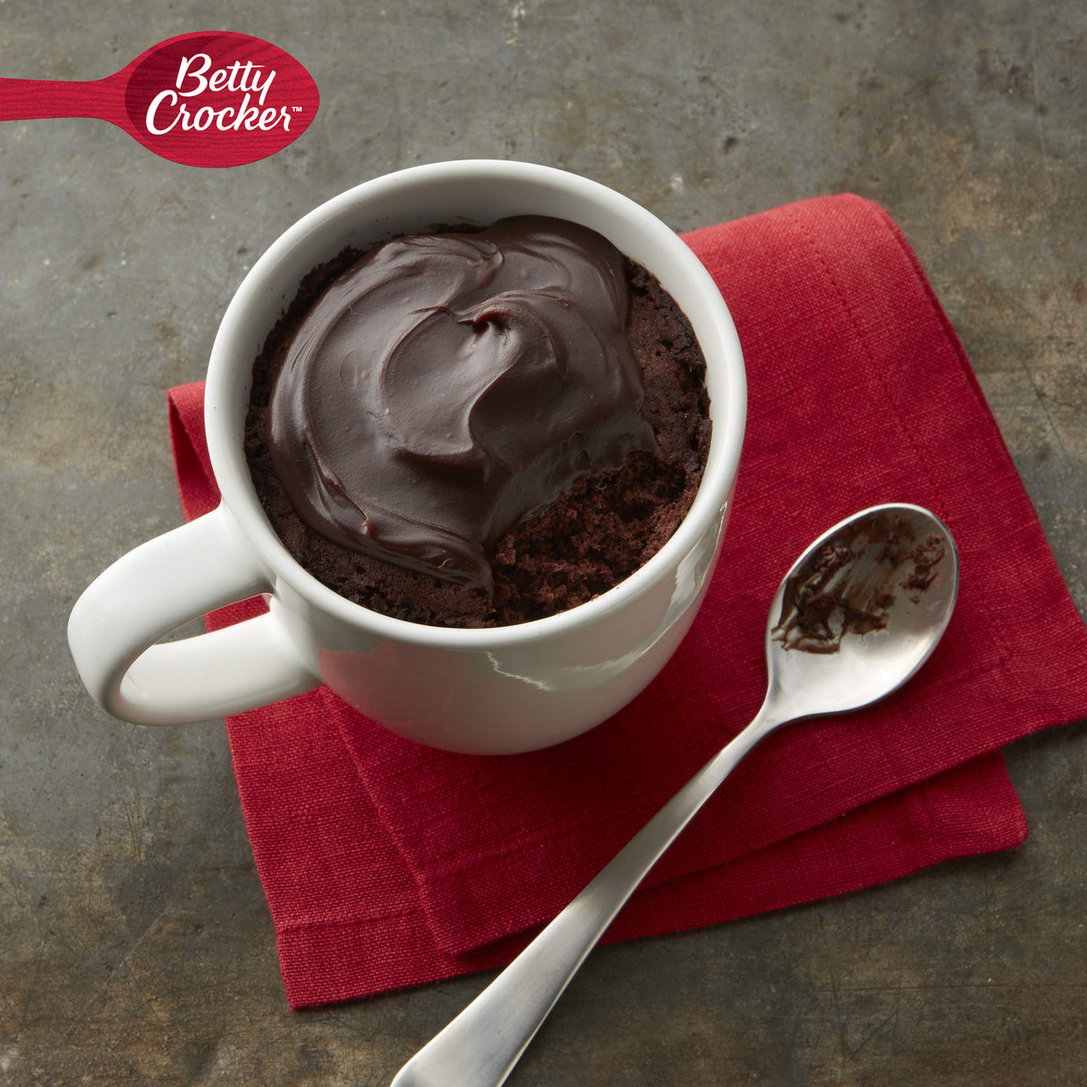 Betty Crocker Mug Treats Triple Chocolate Cake Mix with Fudge Frosting – 4 Servings Per Mug, Pack of 6