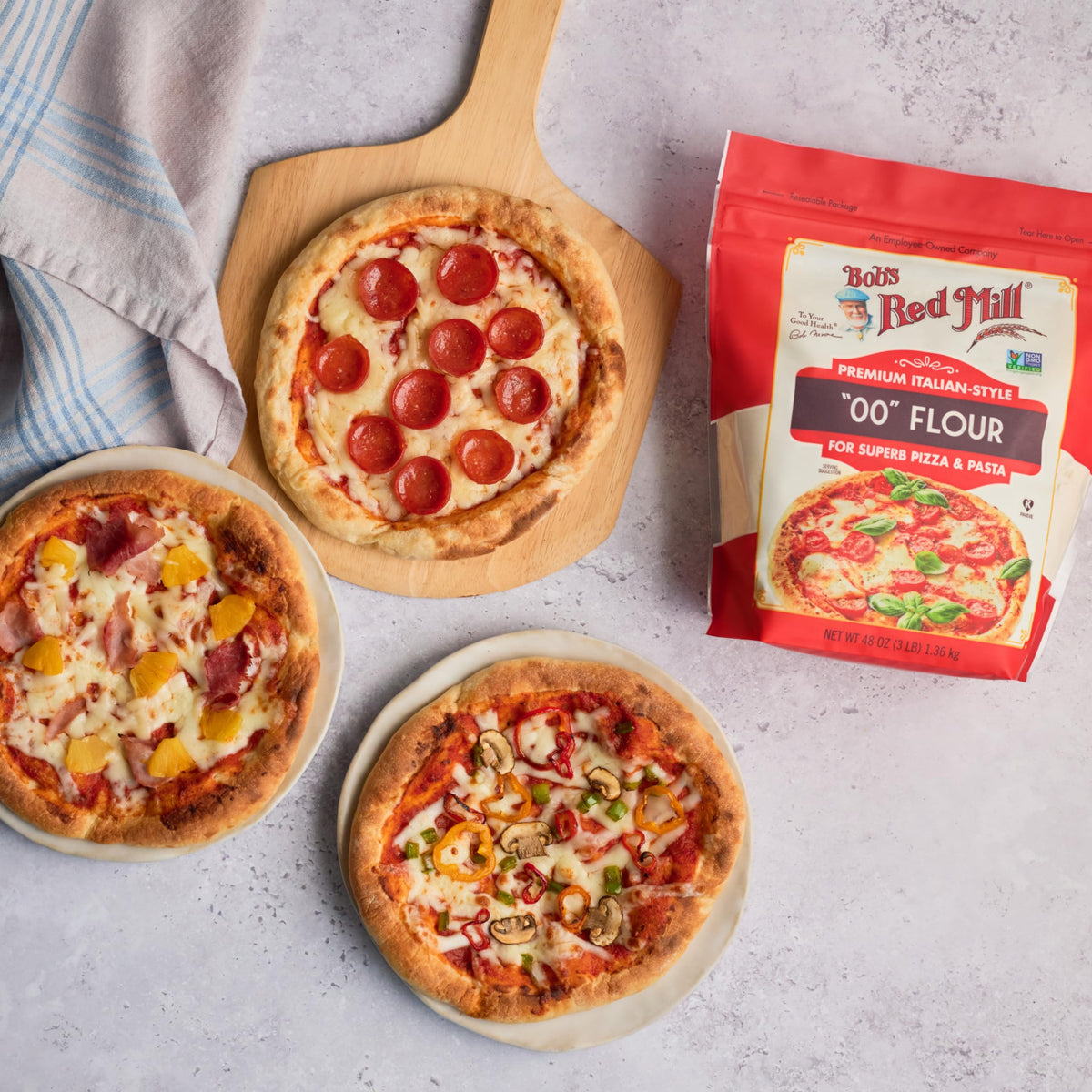 Bob's Red Mill 00 Flour – Premium Italian-Style Flour for Pizza & Pasta, 48oz (Pack of 4) – Non-GMO, Vegan, Kosher