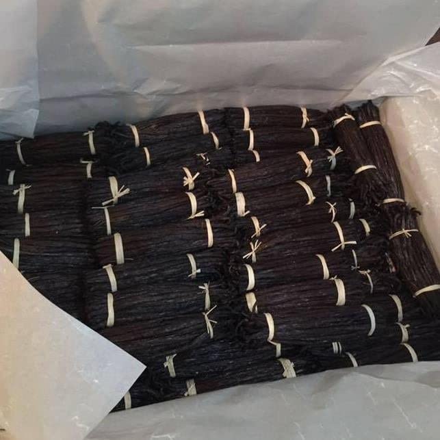 JL Gourmet Imports: 50 Madagascar Vanilla Beans Whole Grade A Pods for Baking, Extract, Cooking, Brewing
