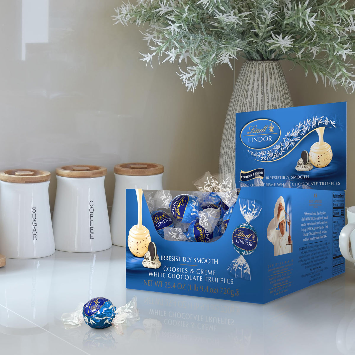 Lindt LINDOR Cookies and Creme White Chocolate Truffles – 60 Count Box