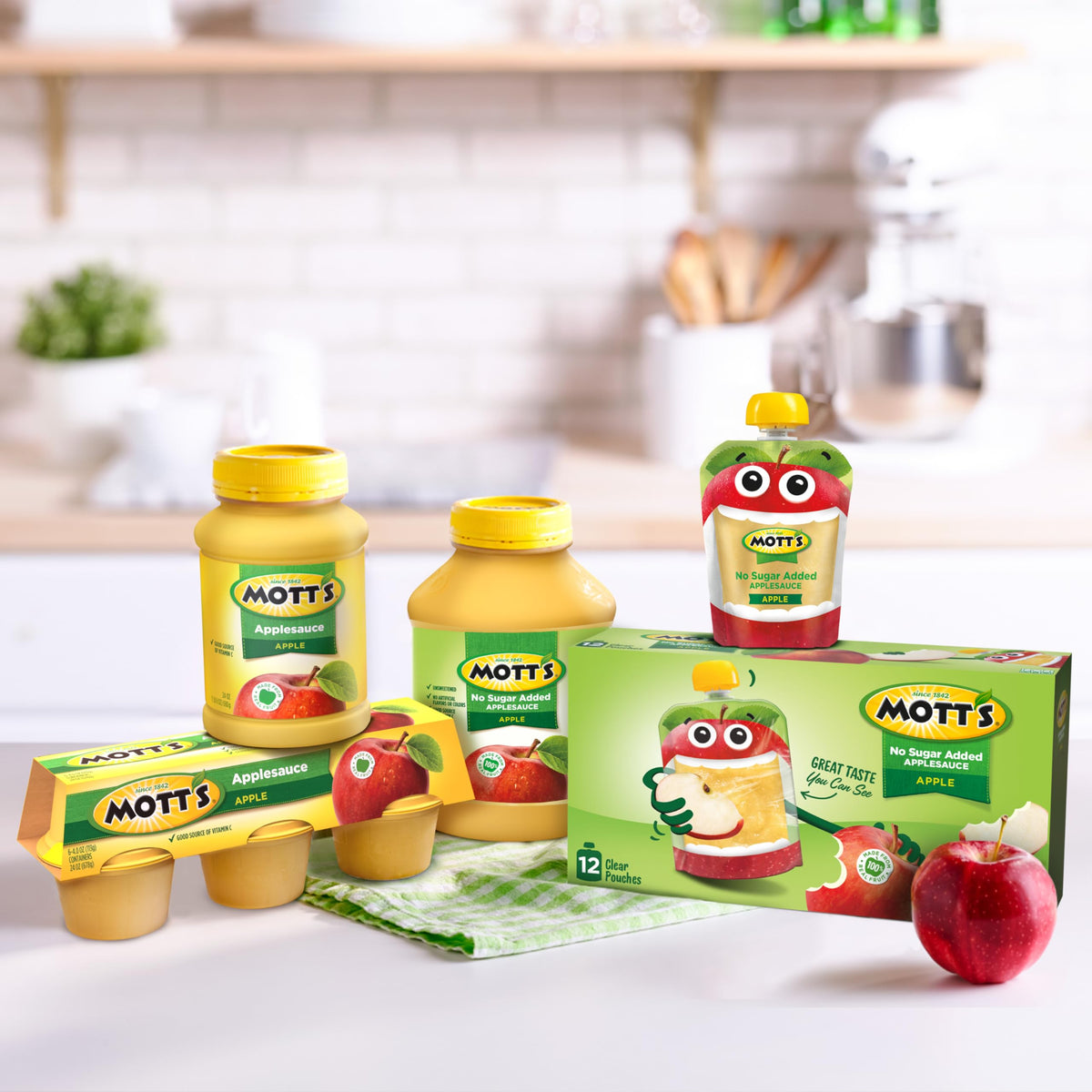 Mott's Original Applesauce Pouches 3.2 oz – 48 Count (4 Packs of 12) | No Artificial Flavors, Vitamin C