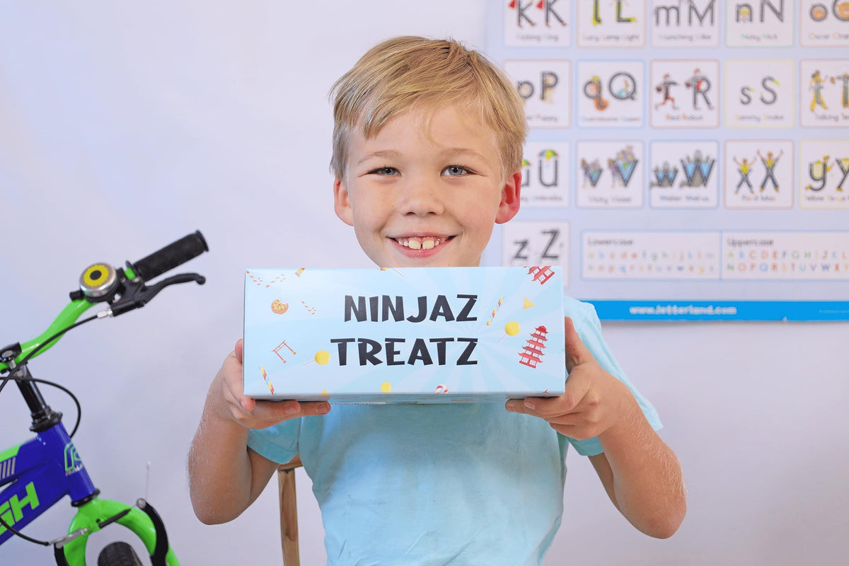 NINJAZ TREATZ | 50 Japanese Snacks & Sweets Box – 40 Candy & 10 Chocolate Bars