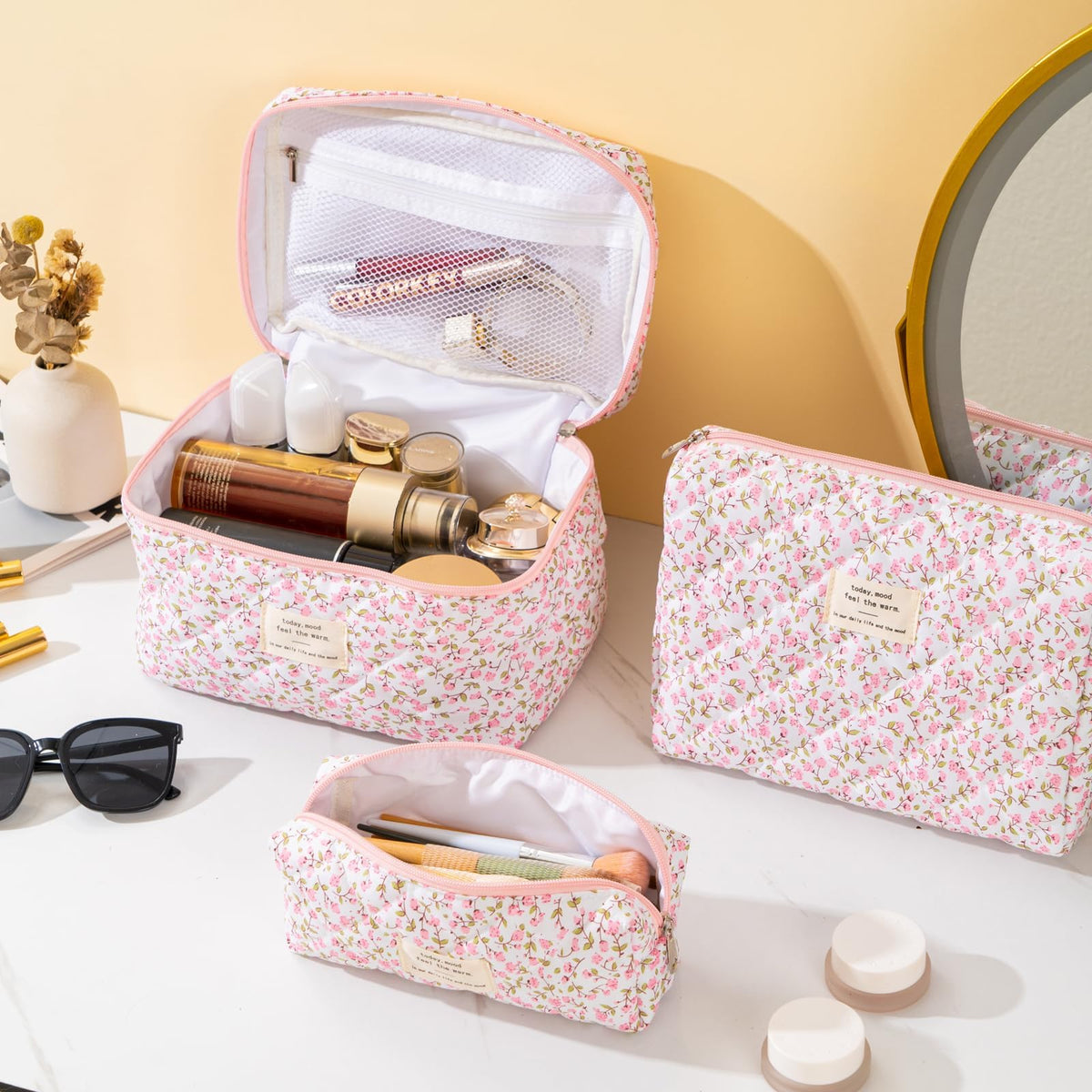 UUYUUY Makeup Bag for Women 3PCS Quilted Cotton Make Up Bag Travel Cosmetic Bag Large Makeup Bag Set Cute Makeups Organizer Floral Toiletry Pouch for Purse, Pink Floral D