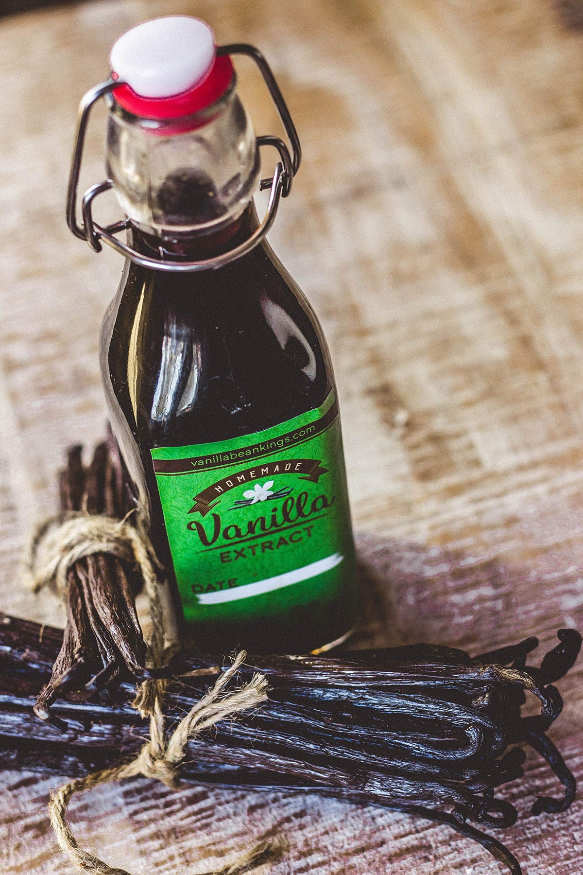 Vanilla Bean Kings | 25 Organic Madagascar Whole Grade A Vanilla Pods for Vanilla Extract & Baking