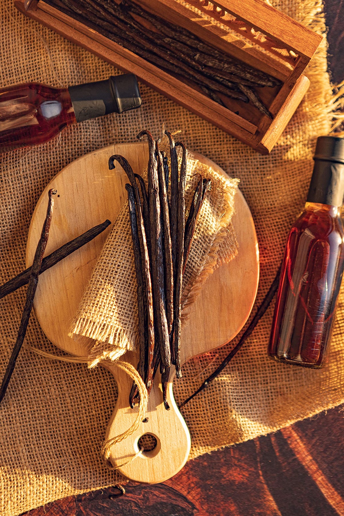 Vanilla Bean Kings | 25 Organic Madagascar Whole Grade A Vanilla Pods for Vanilla Extract & Baking
