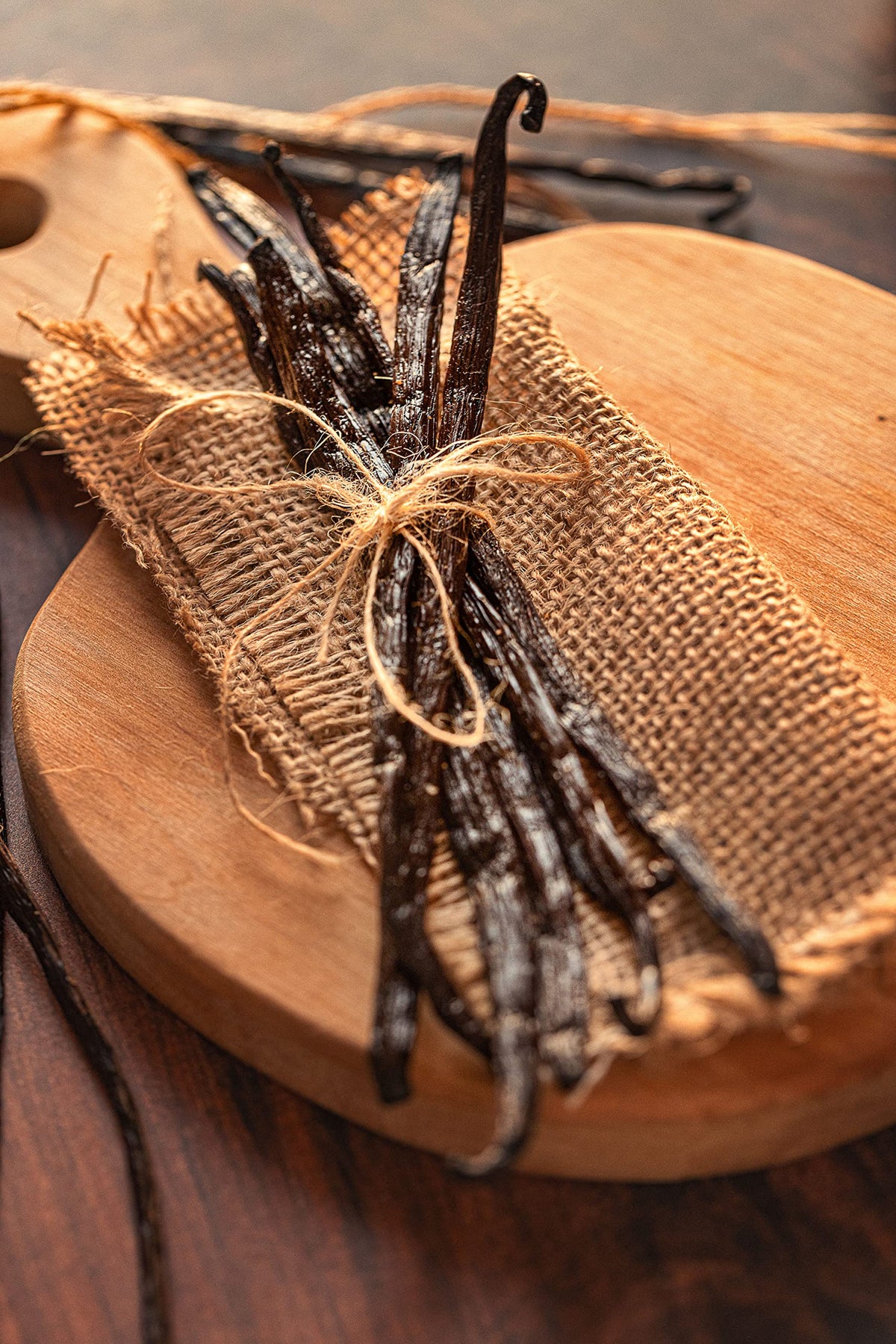 Vanilla Bean Kings | 25 Organic Madagascar Whole Grade A Vanilla Pods for Vanilla Extract & Baking