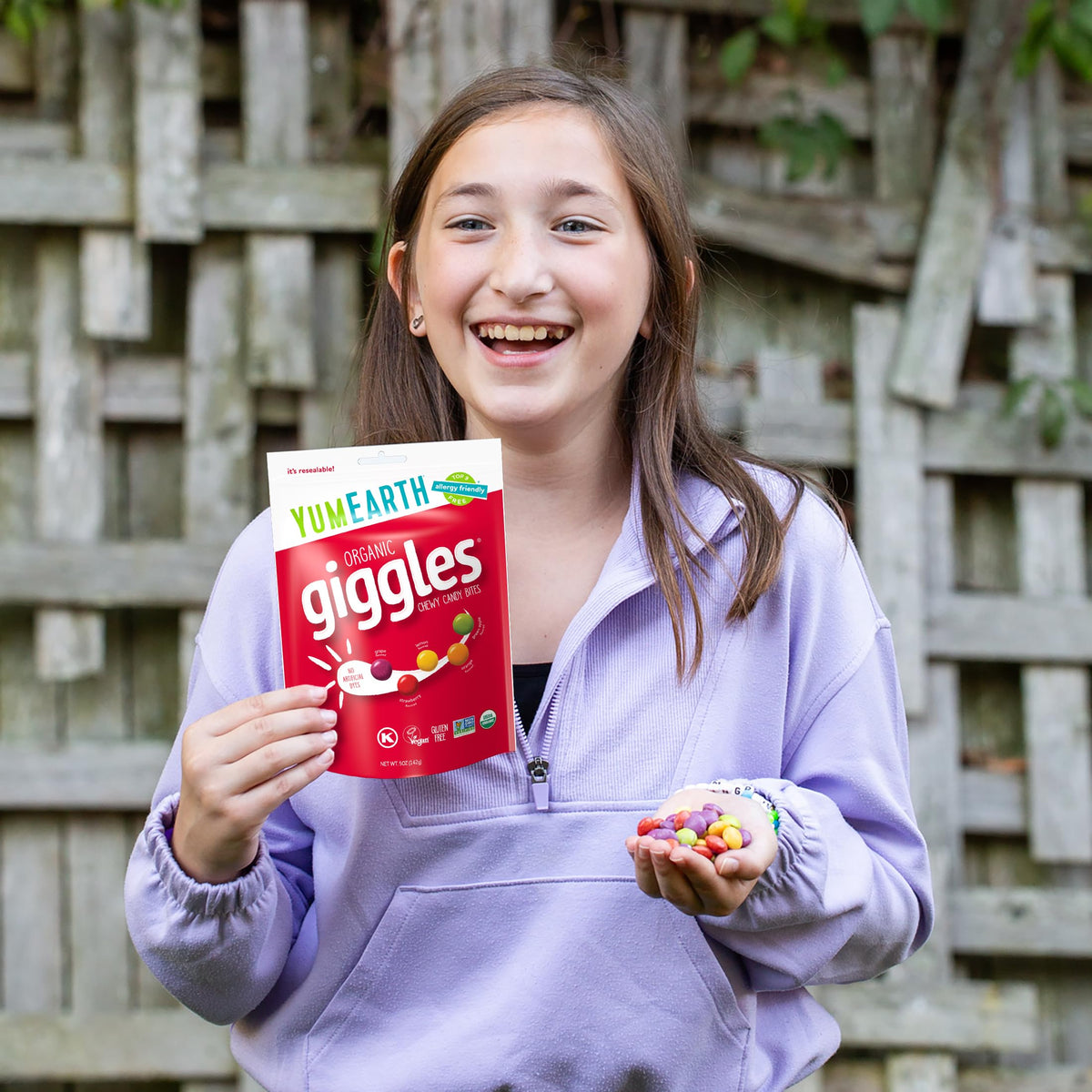 YumEarth Organic Giggles Chewy Candy – Allergy Friendly, No Dyes, Vegan & Gluten Free (5 oz x6)
