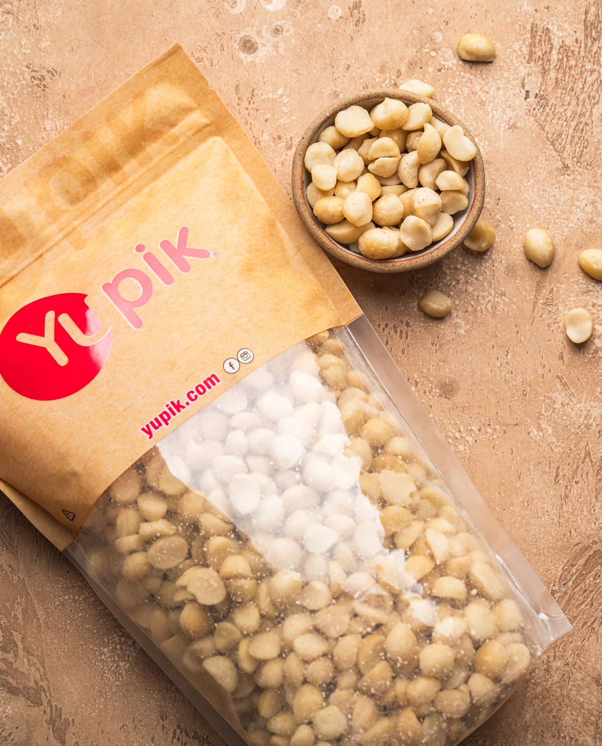 Yupik Macadamia Nuts – Medium Pieces, Raw & Unsalted, Oil-Free | Gluten-Free & Kosher | 2.2 lb