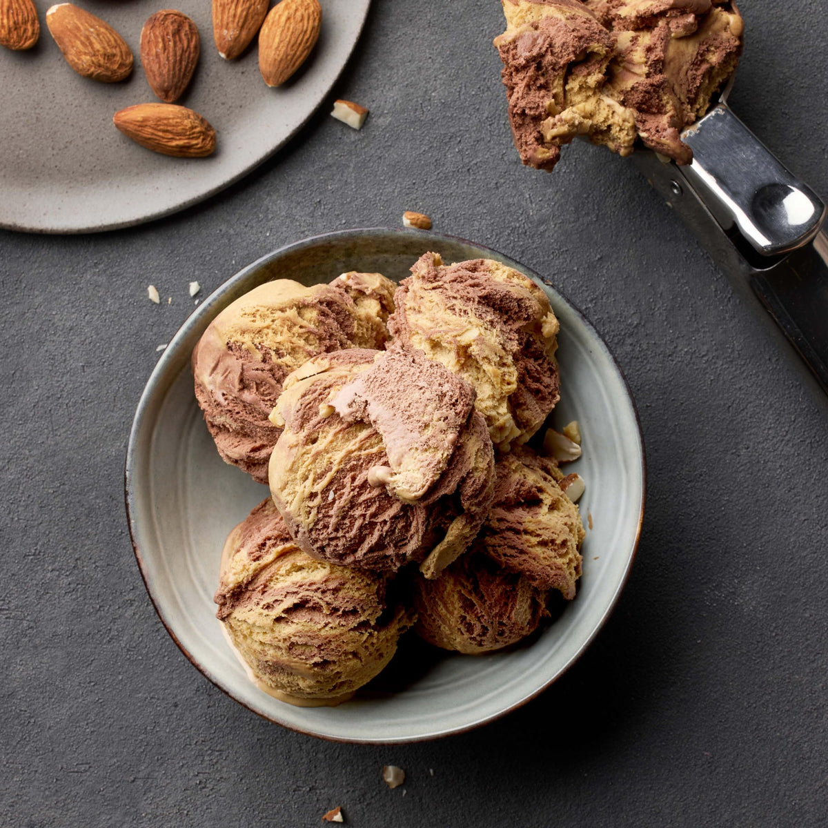 Yupik Organic Raw European Almonds – 2.2 lb, Non-GMO, Vegan, Gluten-Free, Protein & Fiber